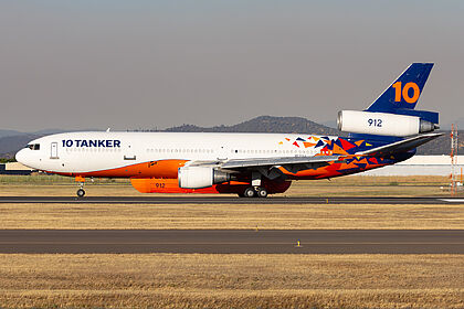 10 Tanker Air Carrier aircraft photo 2