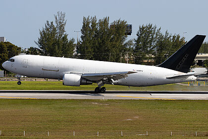 21 Air aircraft photo 3