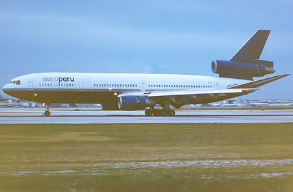 Aeroperú aircraft photo 9