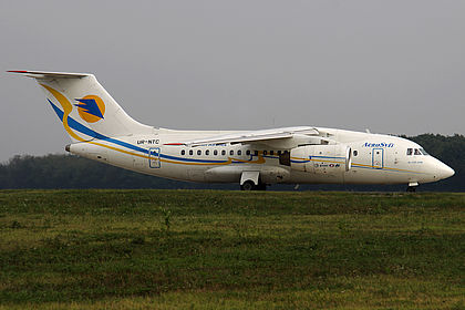 AeroSvit Airlines aircraft photo 3