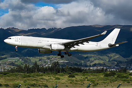 AeroUnion aircraft photo 6
