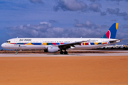 Air 2000 aircraft photo 4