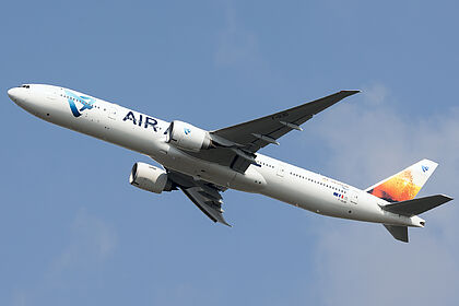 Air Austral aircraft photo 4