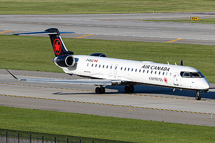 Air Canada Express aircraft photo 2