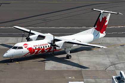 Air Canada Jazz aircraft photo 11
