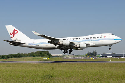 Air Central aircraft photo 3