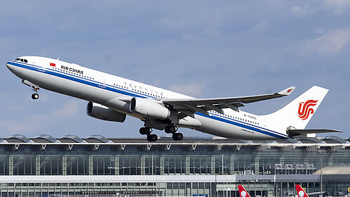 Air China aircraft photo 15