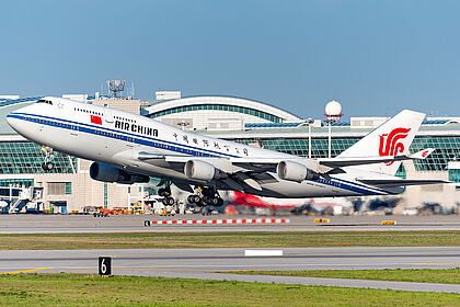 Air China aircraft photo 26