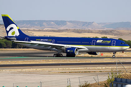 Air Comet aircraft photo 6