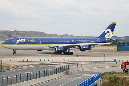 Air Comet aircraft photo 8