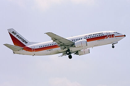 Air Europe aircraft photo 4