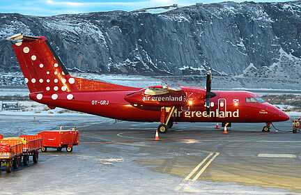 Air Greenland aircraft photo 3