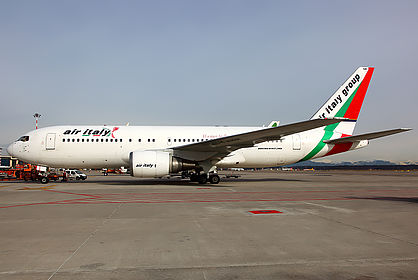Air Italy aircraft photo 12