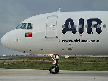 Air Luxor aircraft photo 2