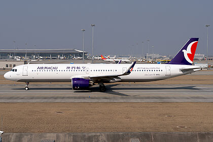 Air Macau aircraft photo 8