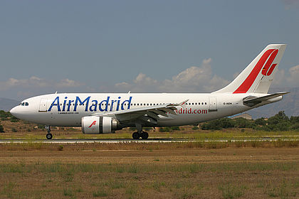 Air Madrid aircraft photo 2