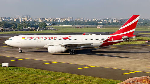 Air Mauritius aircraft photo 4