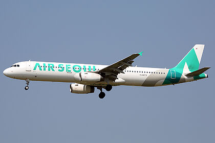 Air Seoul aircraft photo 2