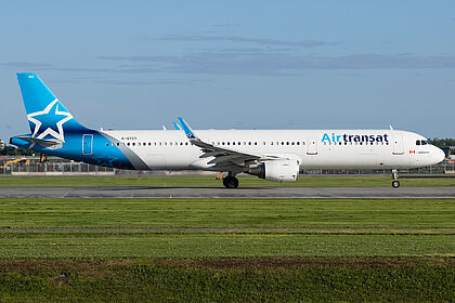 Air Transat aircraft photo 2