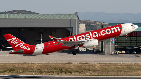 AirAsia X aircraft photo 3