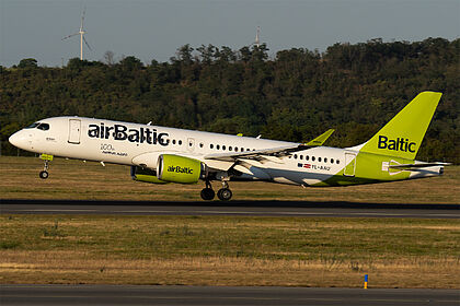 airBaltic aircraft photo 2