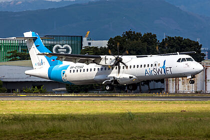 AirSWIFT aircraft photo 3