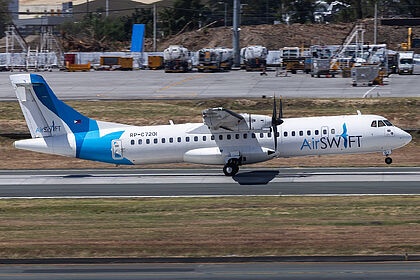 AirSWIFT aircraft photo 4