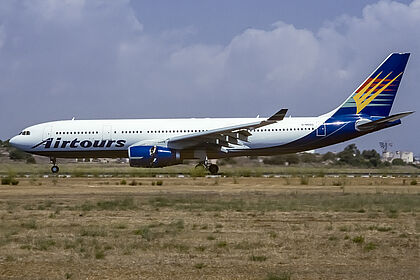 Airtours International Airways aircraft photo 5