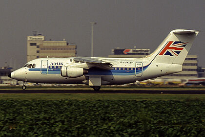 AirUK aircraft photo 4