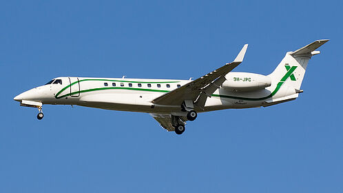 AirX Charter aircraft photo 5