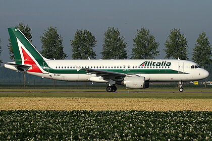 Alitalia - Compagnia Aerea Italiana aircraft photo 6