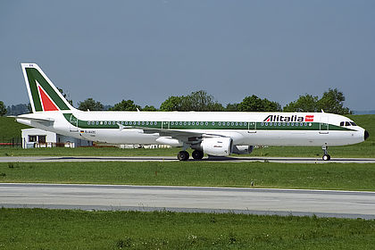 Alitalia Team aircraft photo 4