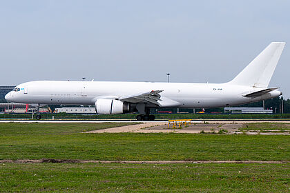 Alpha Sky aircraft photo 4