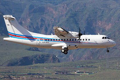 American Jet aircraft photo 2