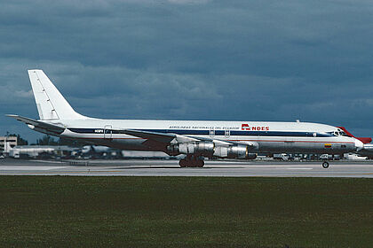 ANDES - Aerolineas Nacionales del Ecuador aircraft photo 2
