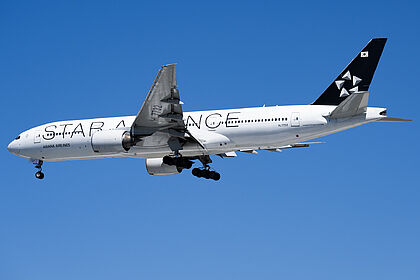 Asiana Airlines aircraft photo 12