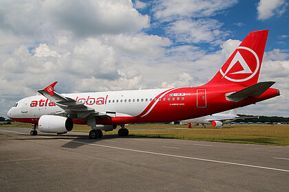 AtlasGlobal aircraft photo 3
