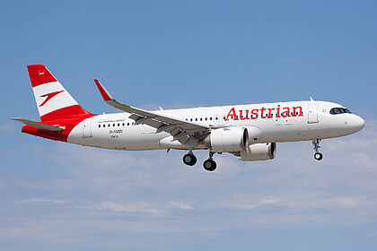Austrian Airlines aircraft photo 3