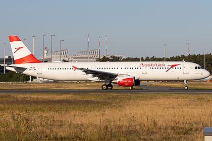 Austrian Airlines aircraft photo 6
