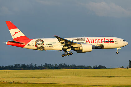 Austrian Airlines aircraft photo 11