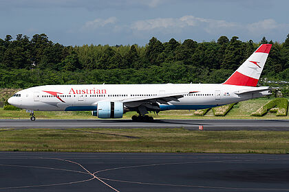 Austrian Airlines aircraft photo 12