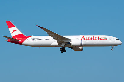 Austrian Airlines aircraft photo 13