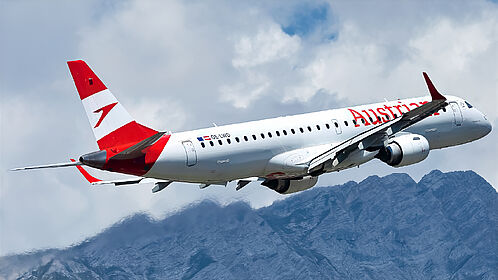 Austrian Airlines aircraft photo 16