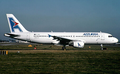 Azzurra Air aircraft photo 2