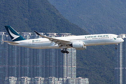Cathay Pacific aircraft photo 6