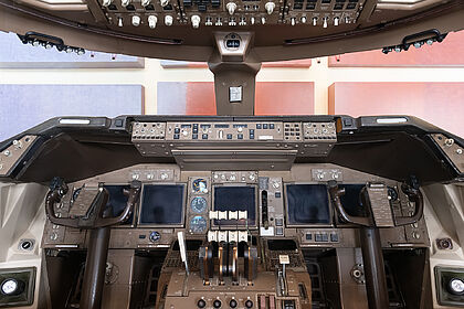 Cathay Pacific aircraft photo 9