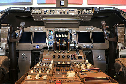 Cathay Pacific aircraft photo 10