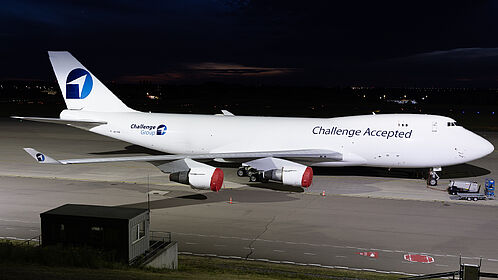 Challenge Airlines IL aircraft photo 2