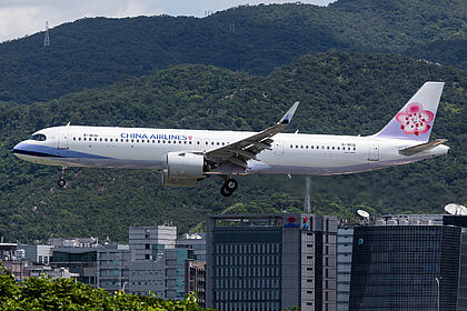 China Airlines aircraft photo 2