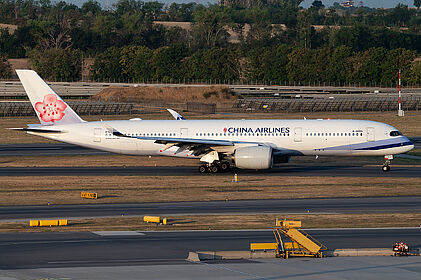 China Airlines aircraft photo 5